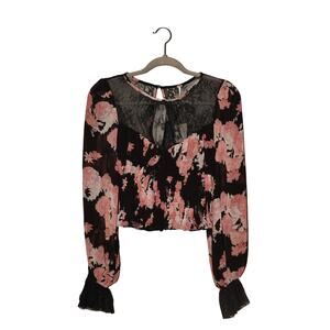 FREE PEOPLE NEW $128 Lace Smocked Cropped Daphne Blouse‎ Midnight Combo Small